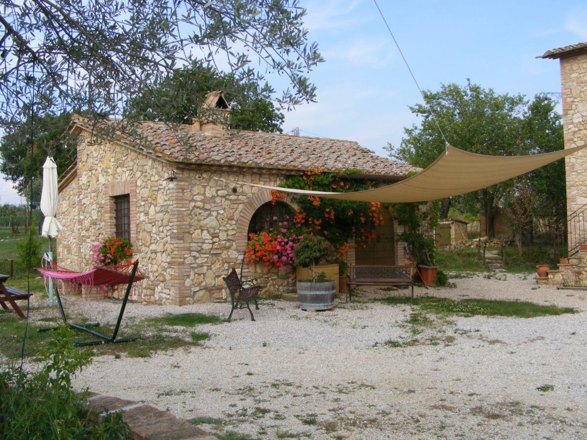 Agriturismo Podere Dell' Olmo อเมเลีย ภายนอก รูปภาพ